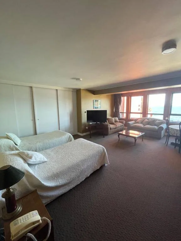 Habitación Doble Twin con vista al mar en Apart Hotel Colón Puerto Montt